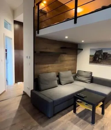 Apartmán V Srdci Bratislavy *