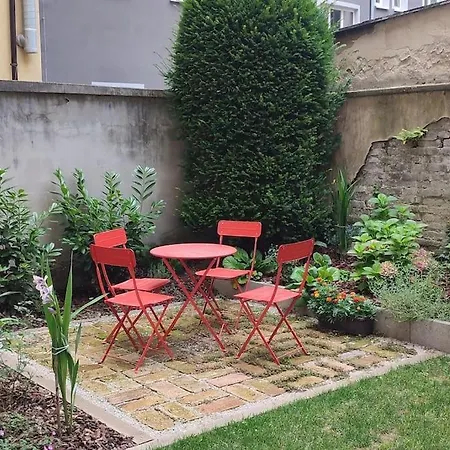 V Srdci Bratislavy 布拉迪斯拉发